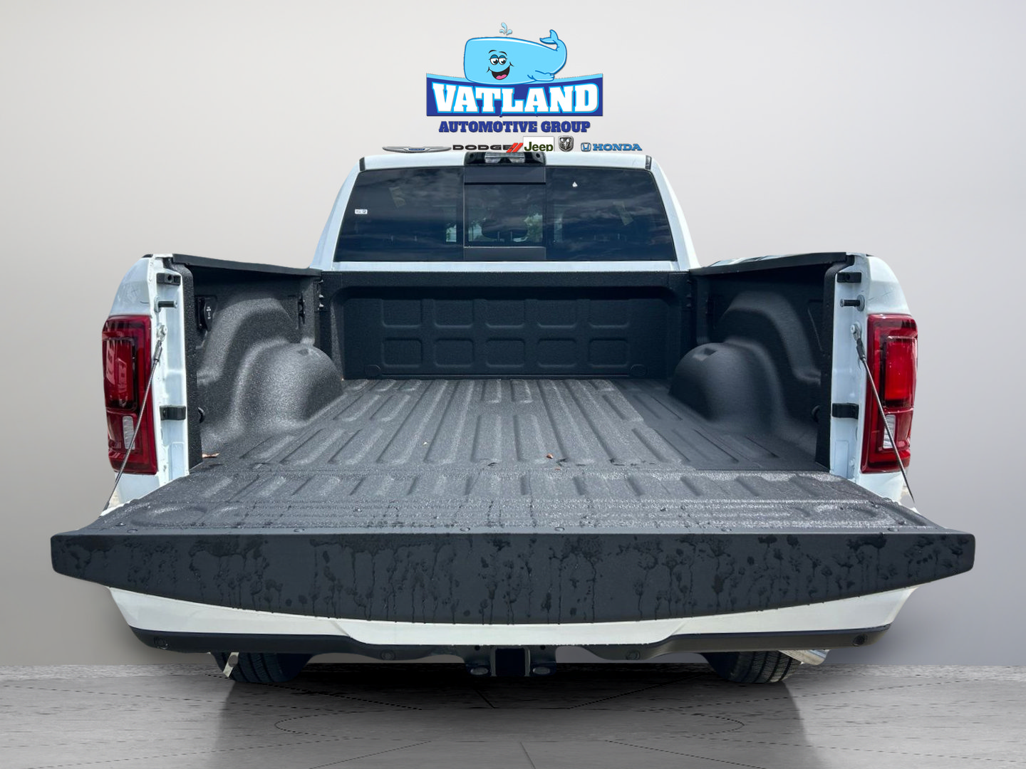 New 2026 RAM 2500 Laramie AWD/4WD image 35