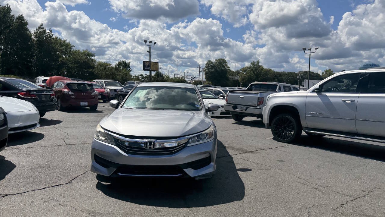 Used 2017 Honda Accord Sport image 3