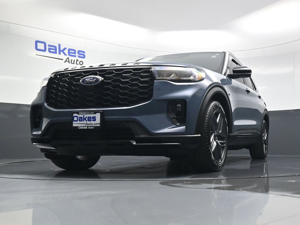 Used 2025 Ford Explorer ST w/ Sun And Sound Package image 45