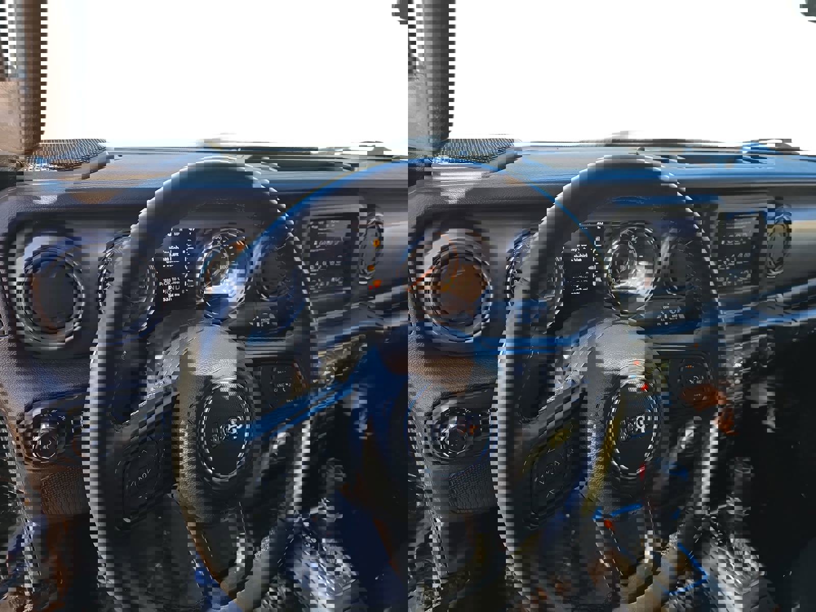 Used 2022 Jeep Wrangler Sport S image 9