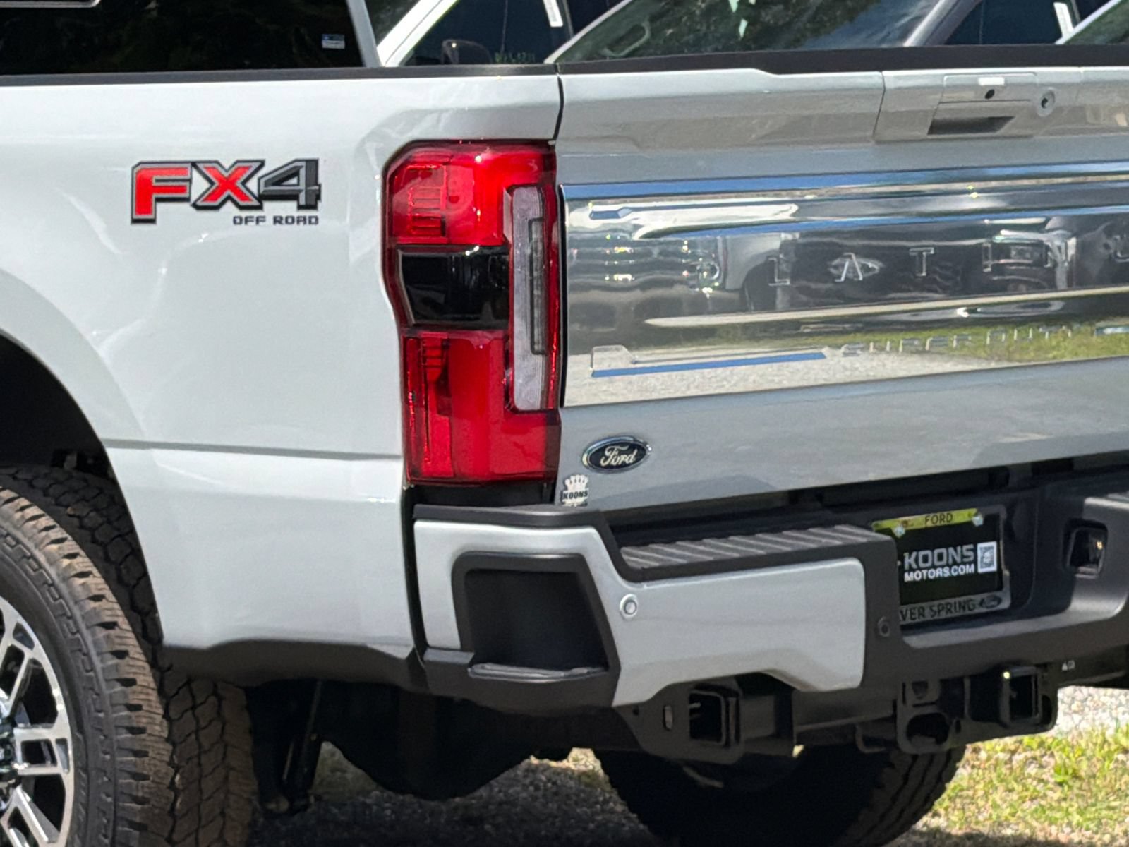 New 2026 Ford F250 Platinum w/ Platinum Plus Package AWD/4WD image 9