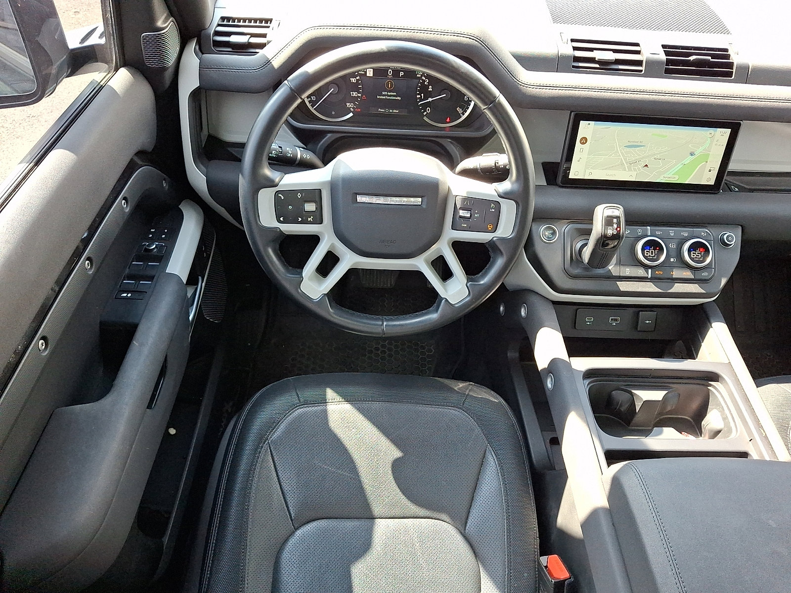 Used 2023 Land Rover Defender 110 X-Dynamic SE image 4