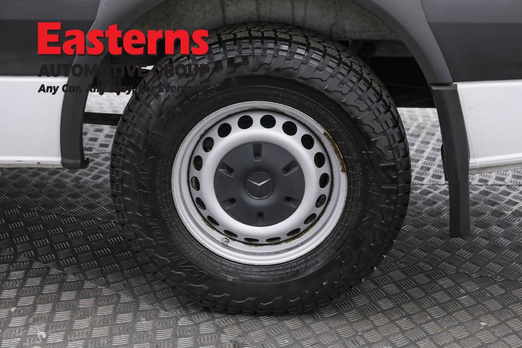 Used 2017 Mercedes-Benz Sprinter 144 Cargo image 30