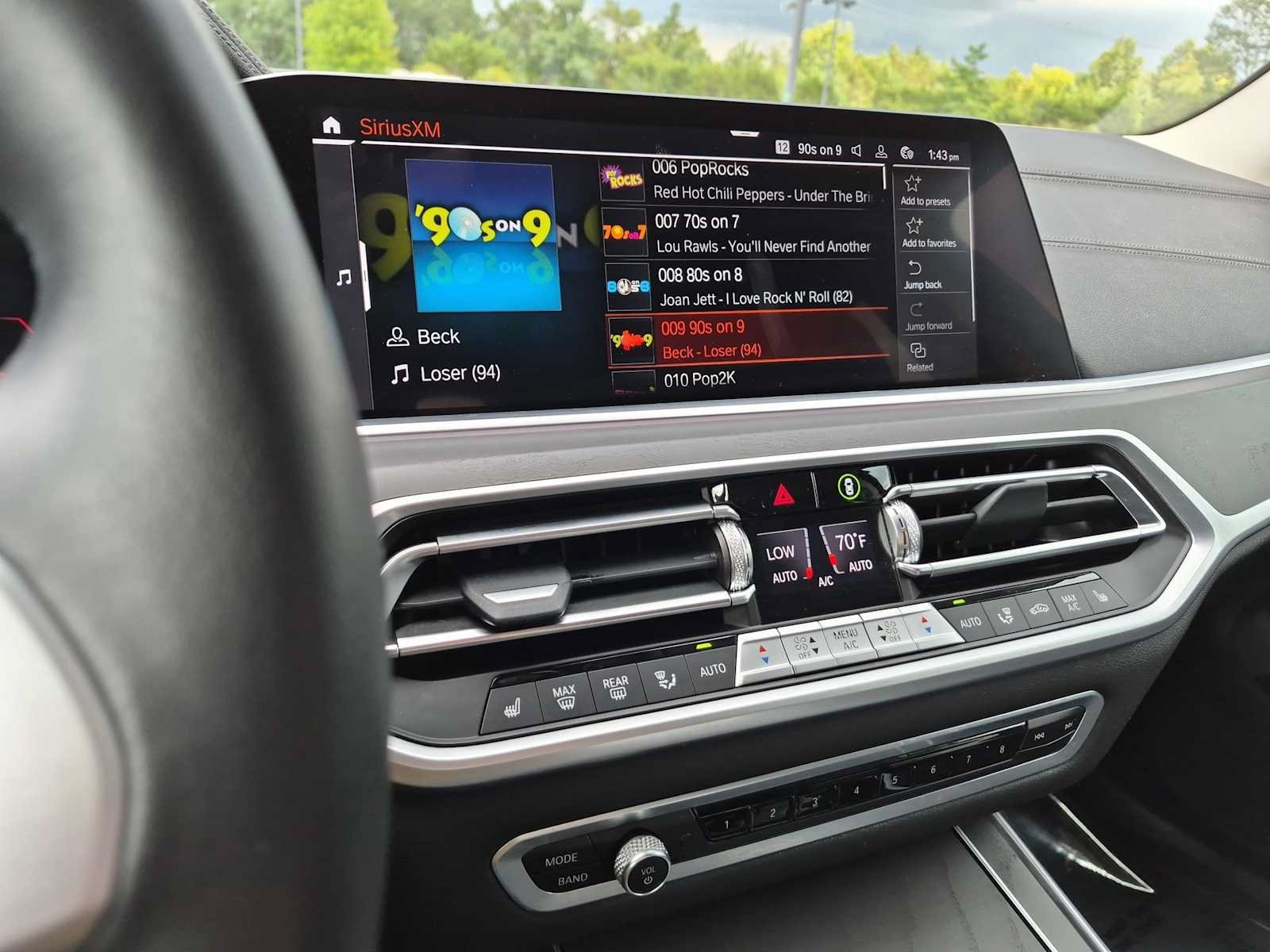 Used 2022 BMW X7 xDrive40i w/ Premium Package AWD/4WD image 30