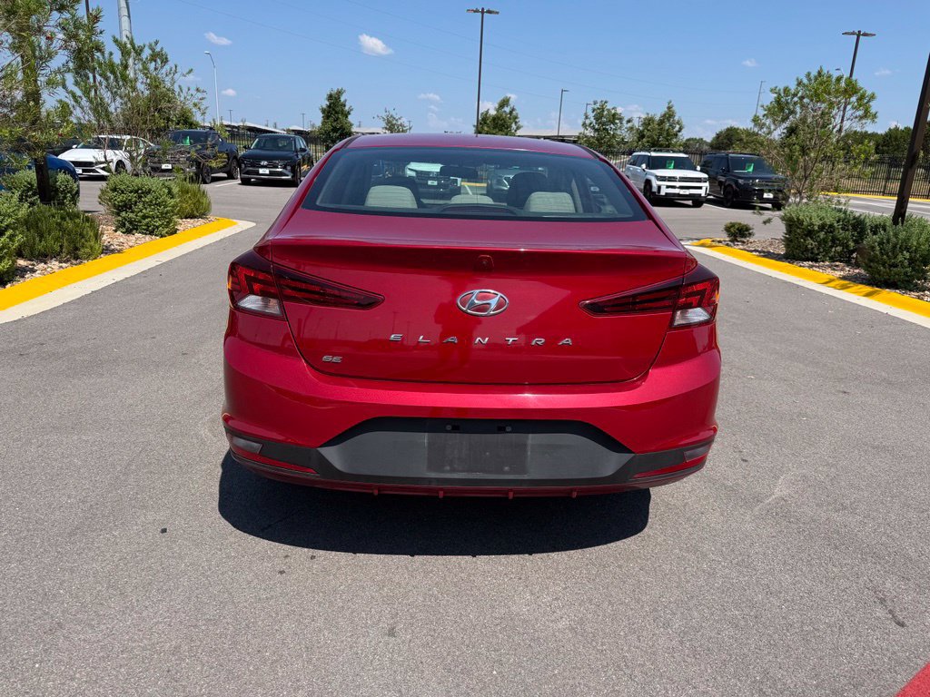 Used 2019 Hyundai Elantra SE FWD image 6