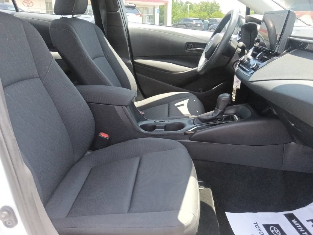 Used 2023 Toyota Corolla LE FWD image 29