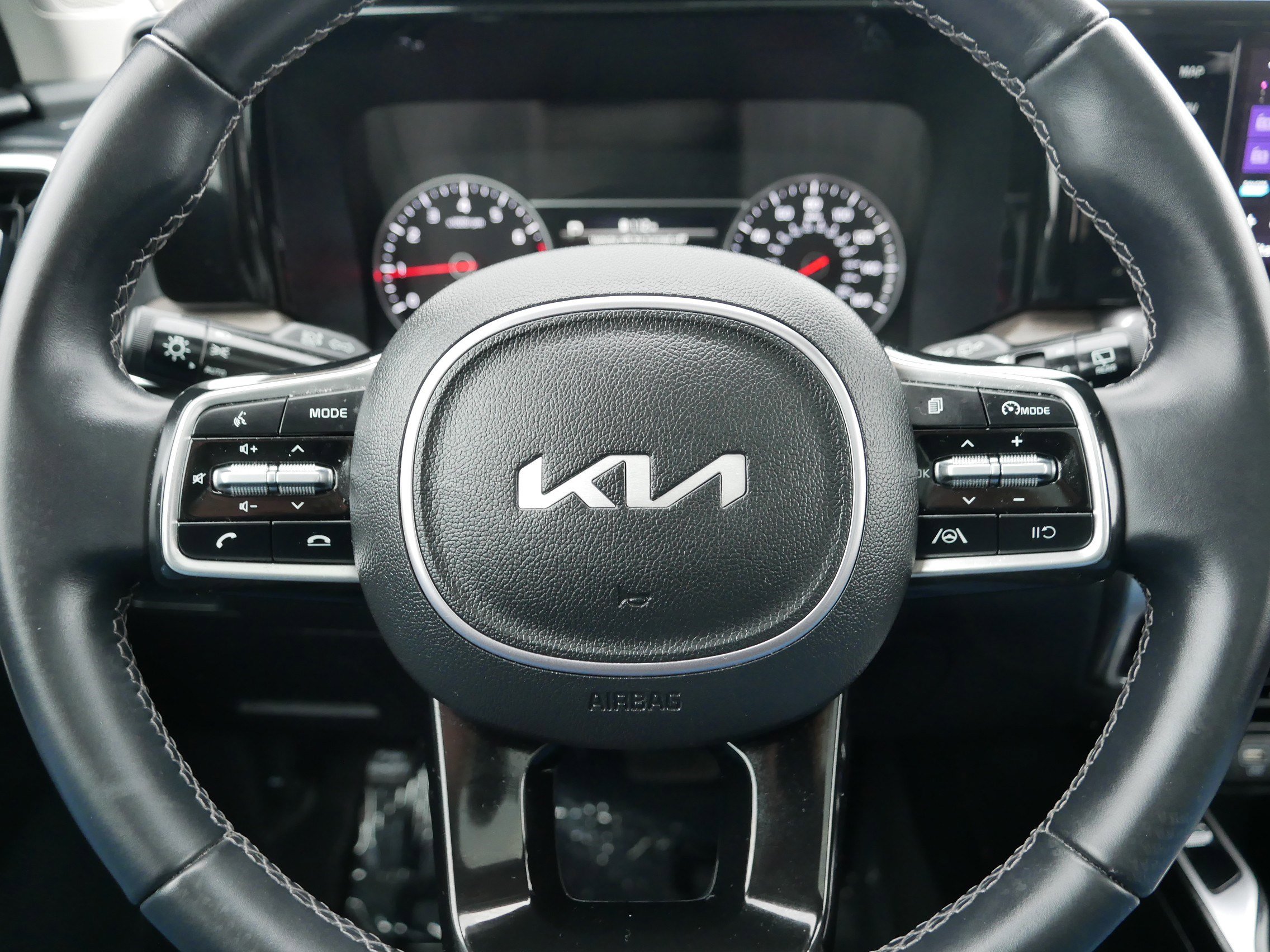 Certified 2023 Kia Sorento S w/ Panoramic Sunroof Package image 25