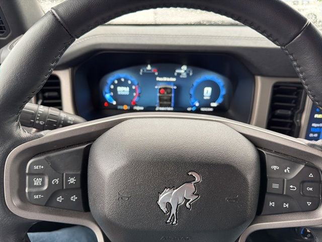 Used 2025 Ford Bronco Outer Banks image 12