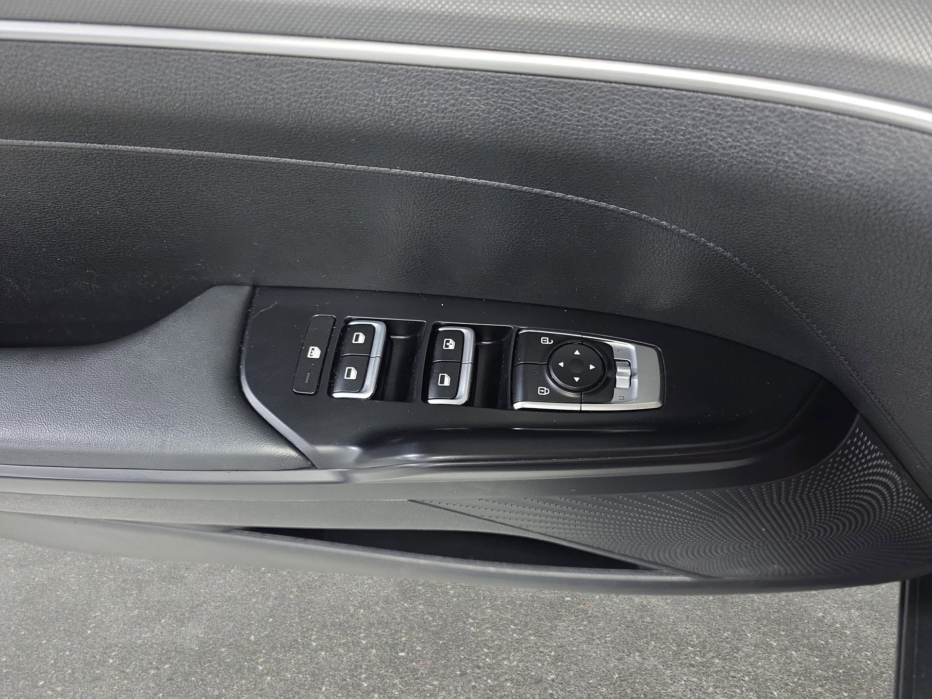 Used 2022 Kia K5 LXS FWD image 27