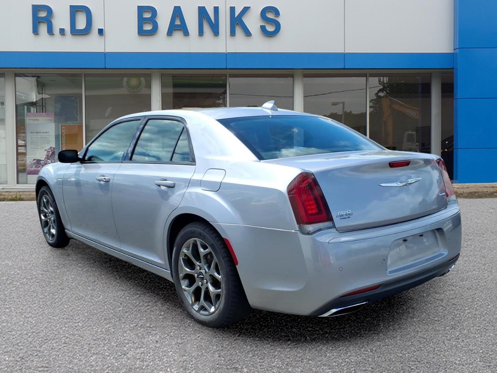 Used 2016 Chrysler 300 S w/ 300S Premium Group AWD/4WD image 3