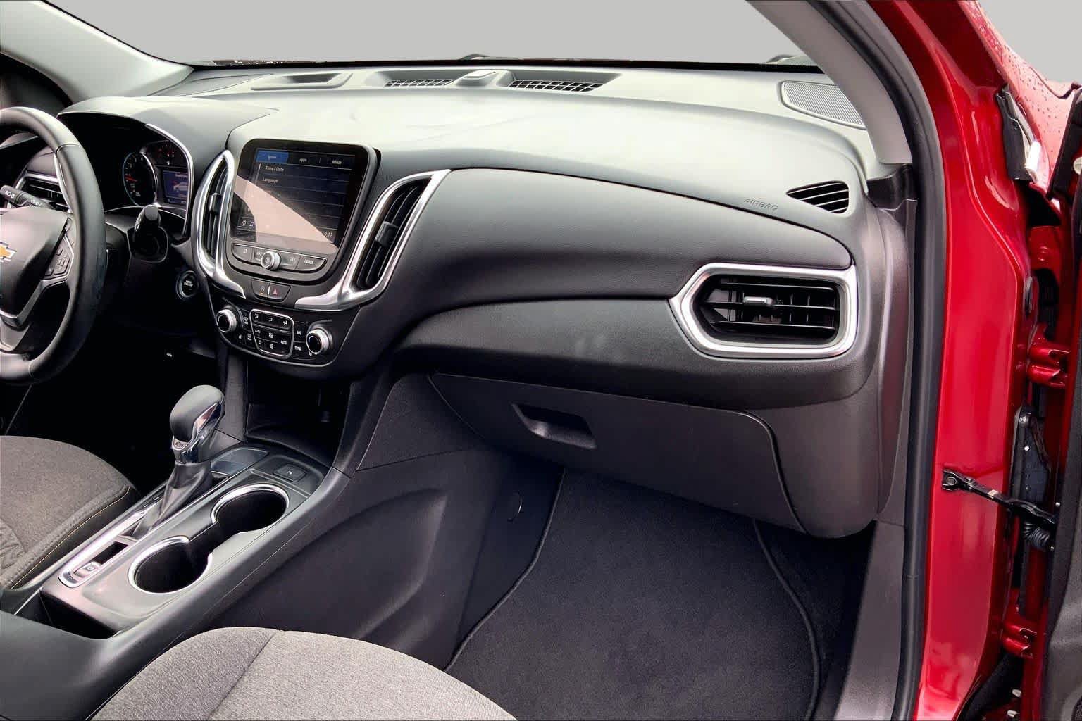 Used 2024 Chevrolet Equinox LT FWD image 16