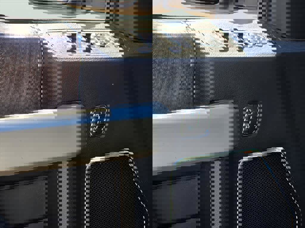 Used 2019 Ford F250 Lariat w/ Chrome Package AWD/4WD image 15