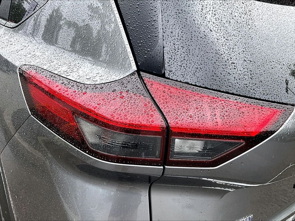 Used 2024 Nissan Rogue SV w/ SV Premium Package AWD/4WD image 33