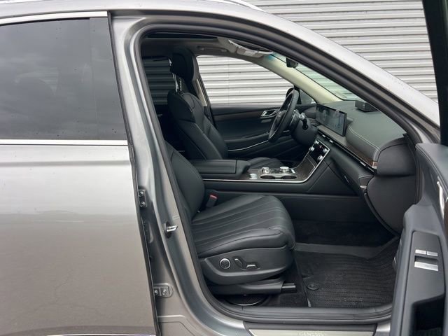 Used 2025 Genesis GV80 2.5T Select image 42