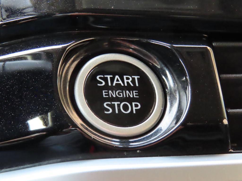 Used 2024 Nissan Pathfinder SV AWD/4WD image 14