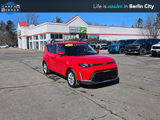 Certified 2025 Kia Soul LX w/ LX Technology Package