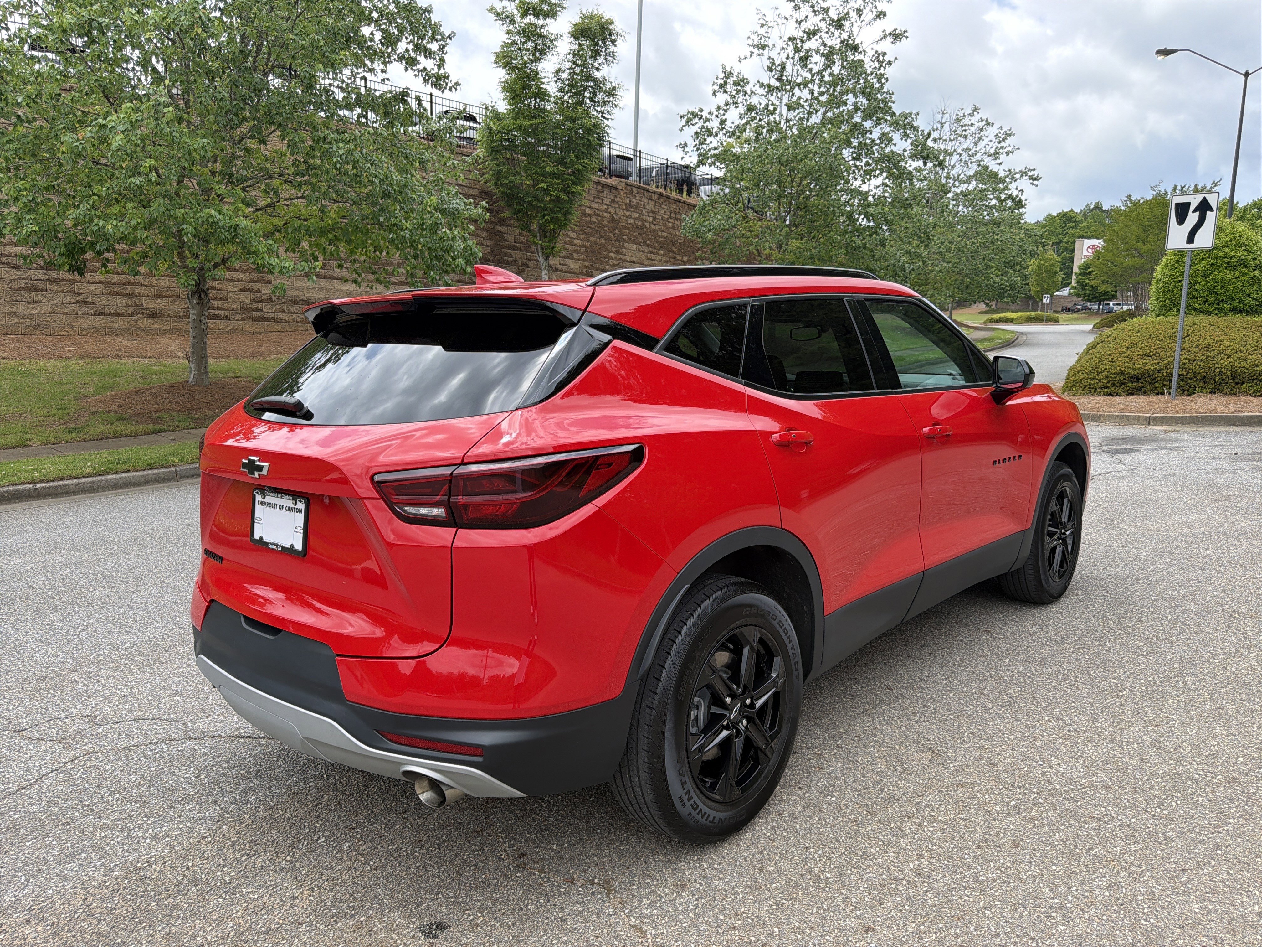 Used 2024 Chevrolet Blazer LT w/ Convenience Package FWD image 5