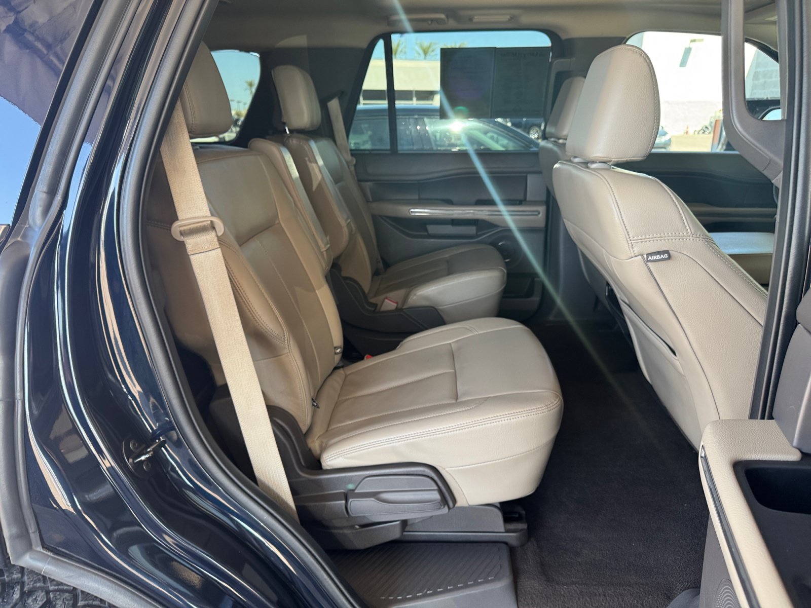 Used 2021 Ford Expedition XLT AWD/4WD image 30