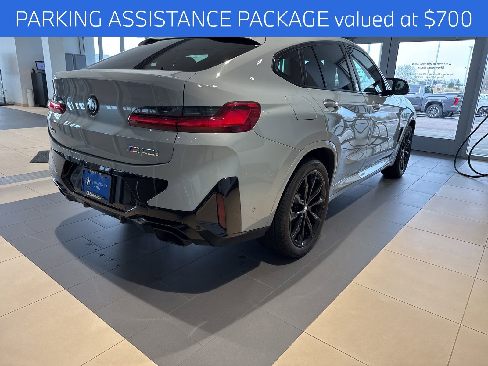Certified 2024 BMW X4 M40i w/ Premium Package AWD/4WD image 6