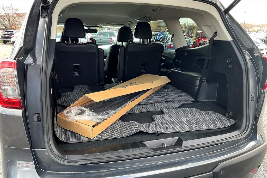 Certified 2022 Subaru Ascent Limited image 32
