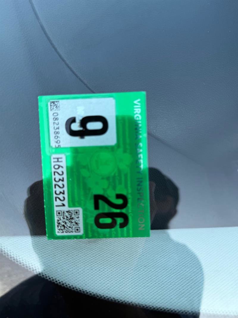 Used 2019 INFINITI Q70 Luxe image 40