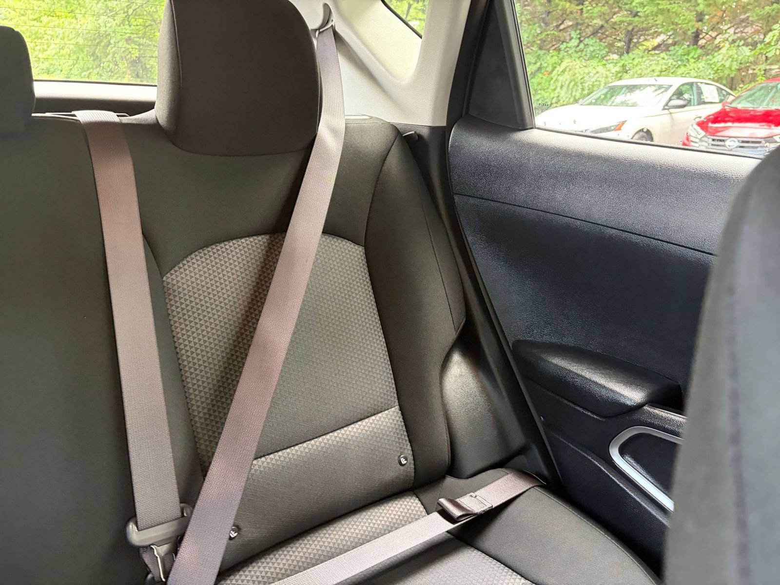 Used 2025 Kia Soul LX w/ LX Technology Package FWD image 35