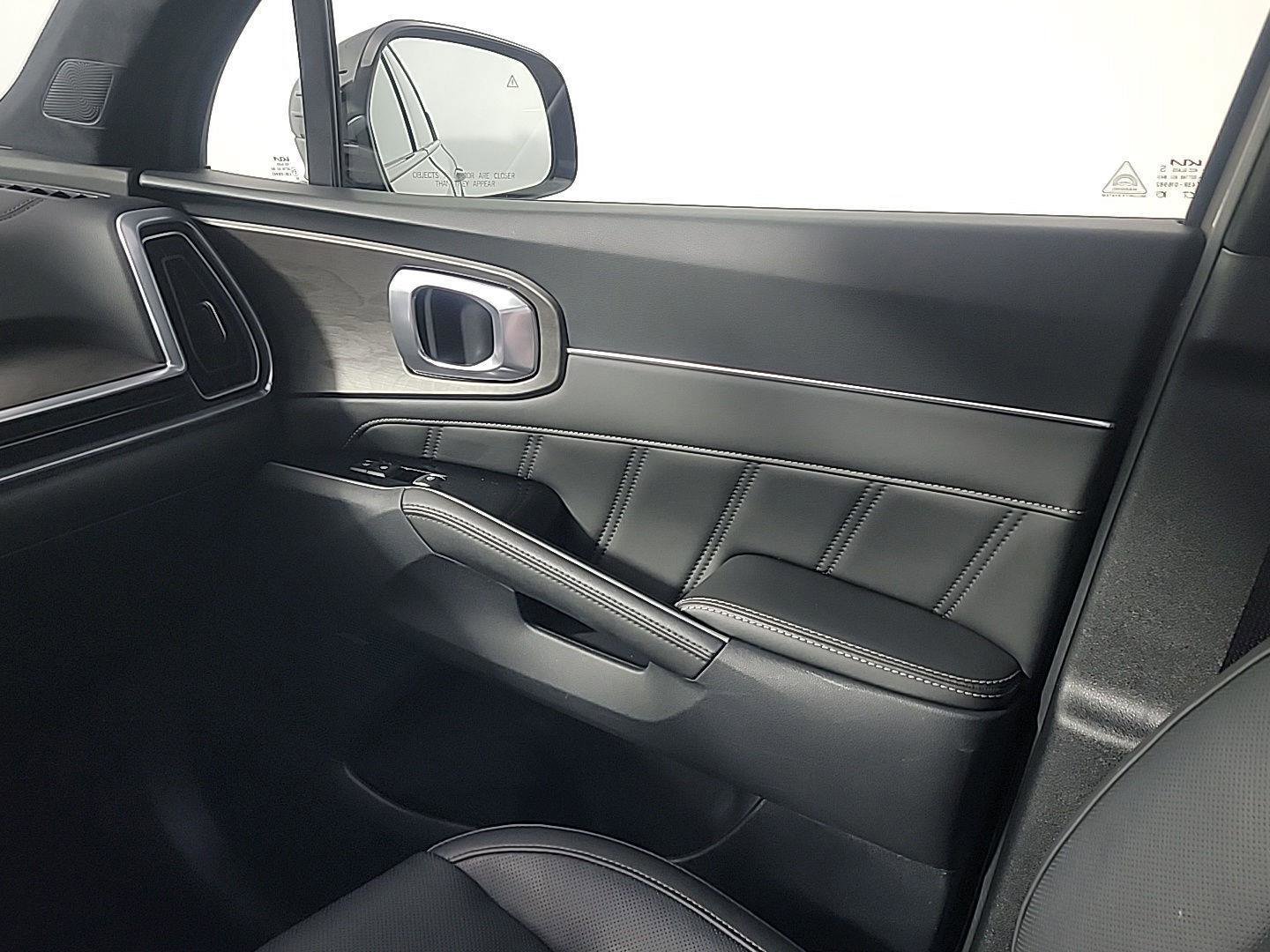 Used 2024 Kia Sorento SX Prestige image 22