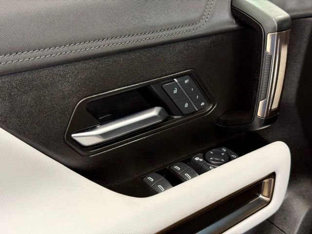 Used 2025 GMC Hummer EV 2X AWD/4WD image 17
