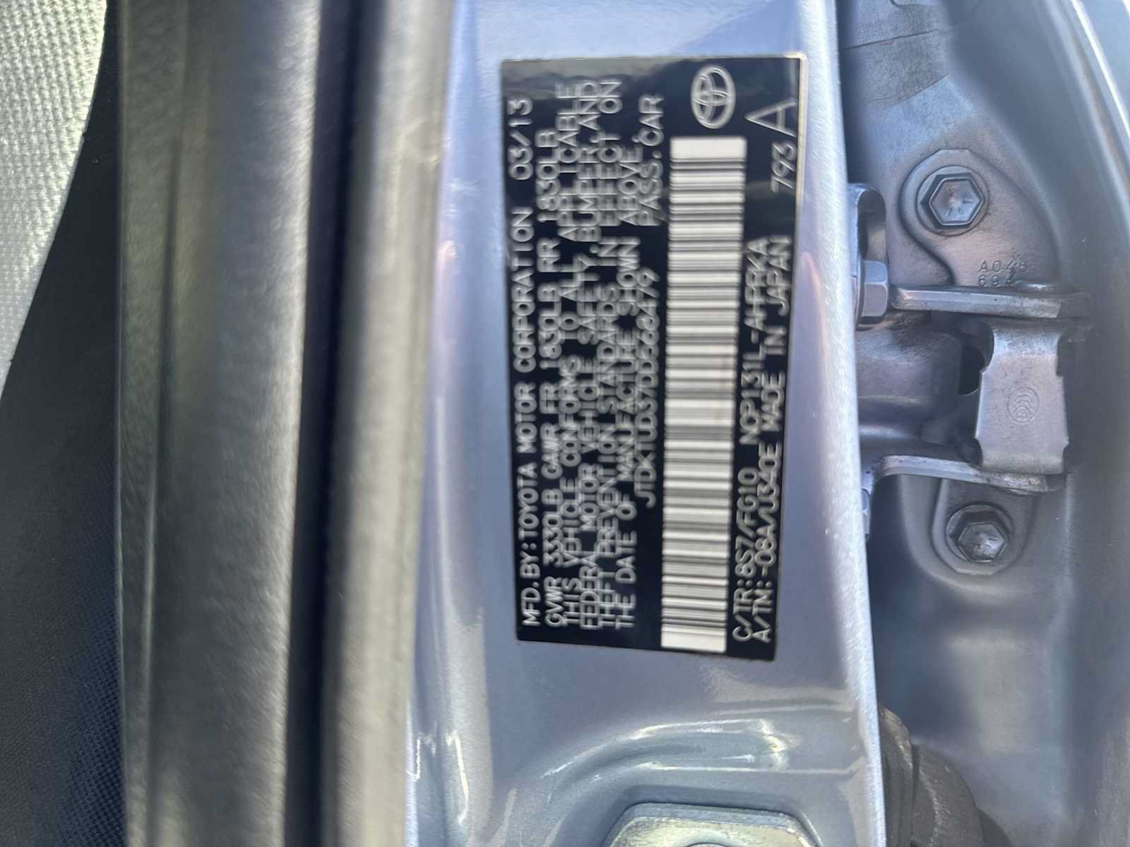 Used 2013 Toyota Yaris L FWD image 24