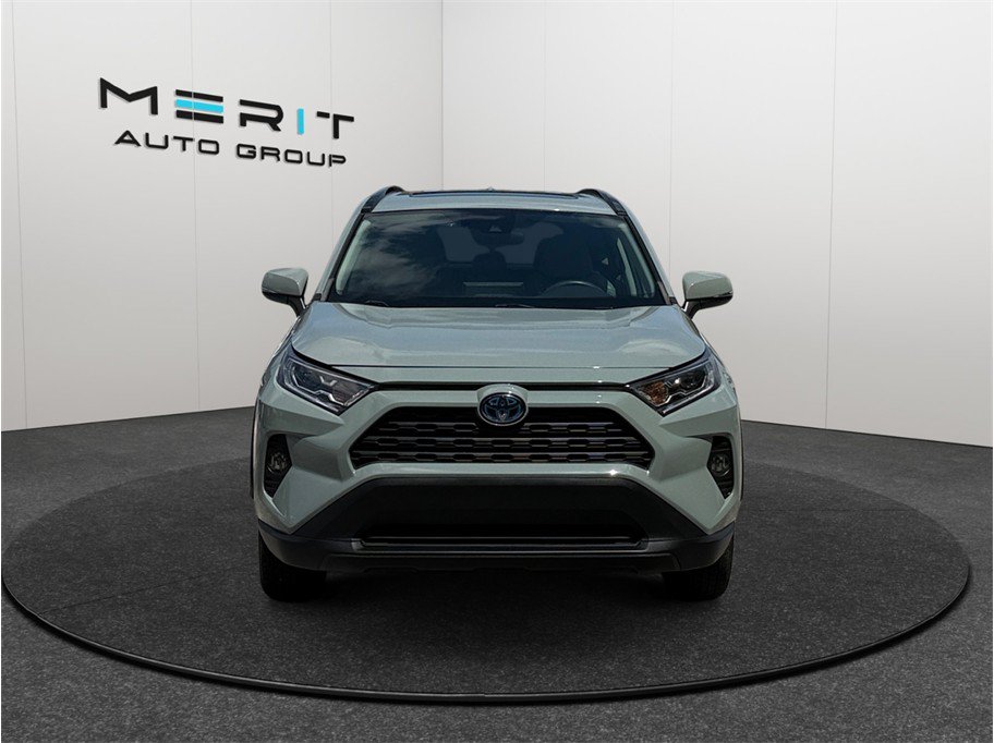 Used 2021 Toyota RAV4 XLE Premium AWD/4WD image 3