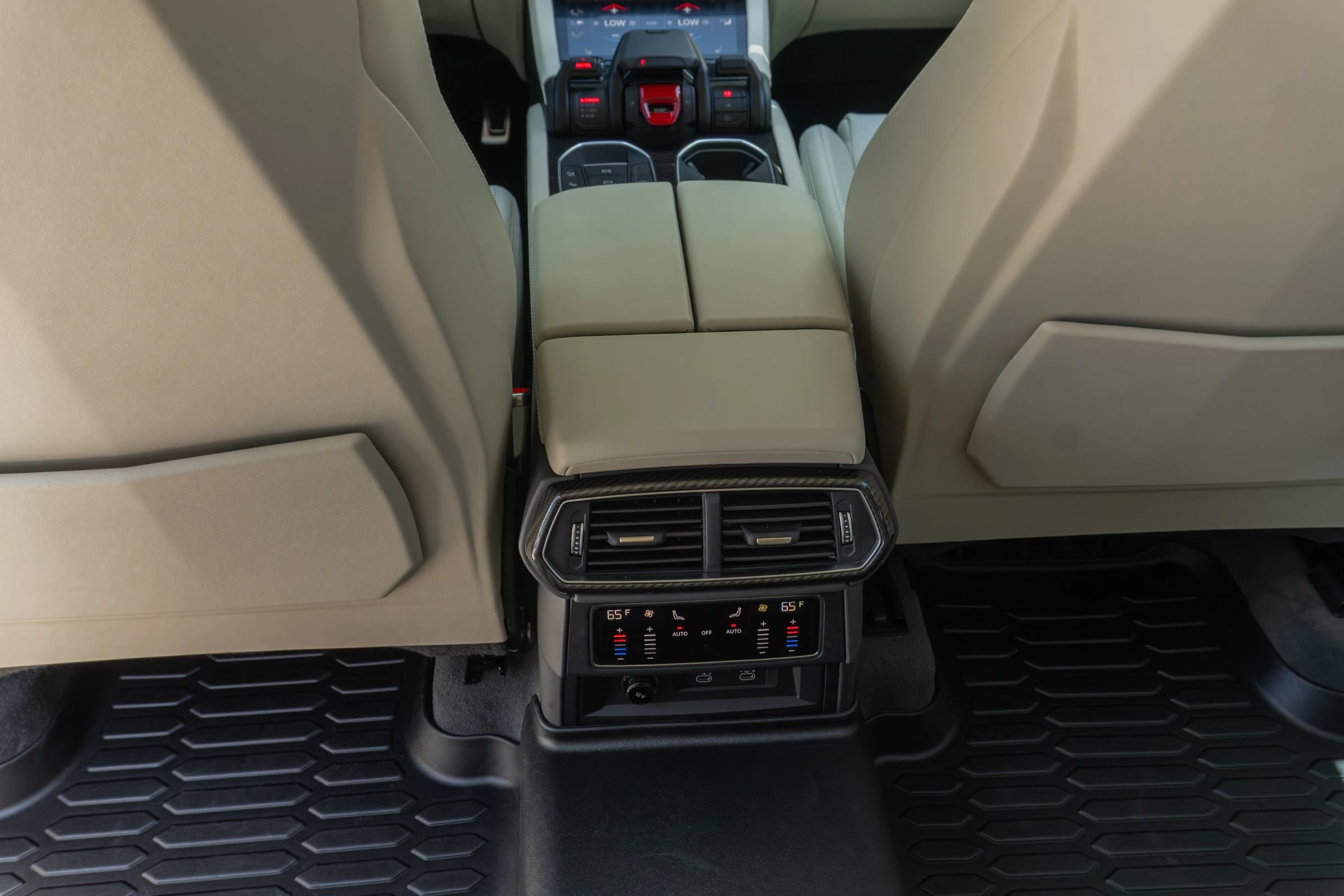 Used 2026 Lamborghini Urus SE AWD/4WD image 61