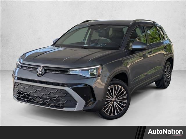 Used 2025 Volkswagen Taos SE image 1