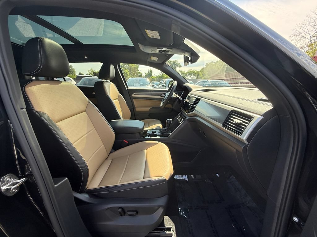 Used 2021 Volkswagen Atlas Cross Sport SEL AWD/4WD image 27