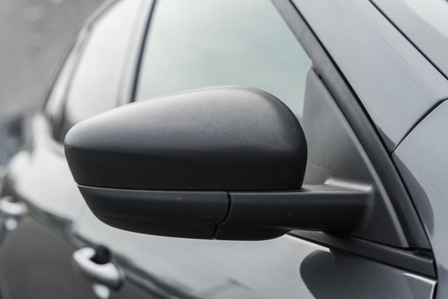 Used 2025 Ford Escape ST-Line image 18