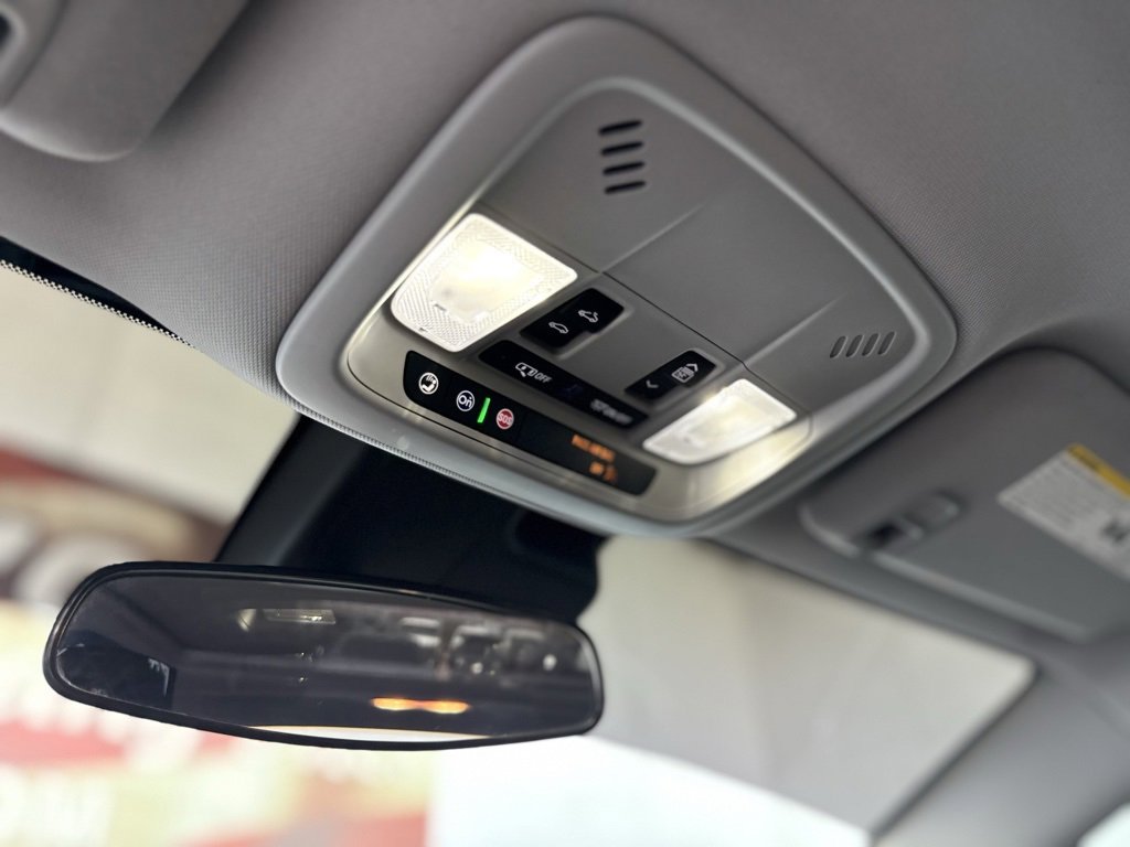 Used 2024 Chevrolet Malibu LT image 35