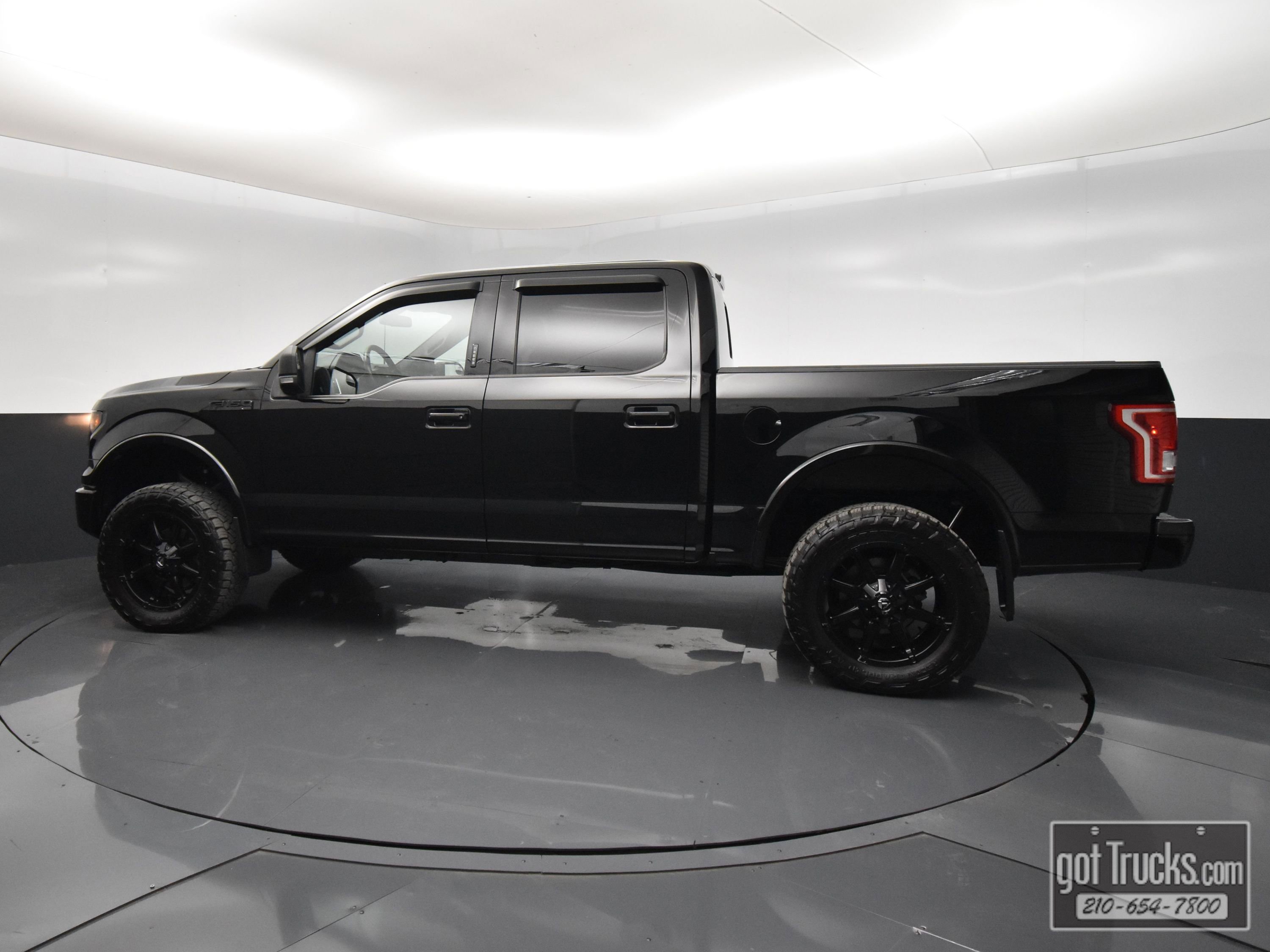 Used 2016 Ford F150 XLT w/ Equipment Group 302A Luxury AWD/4WD image 3
