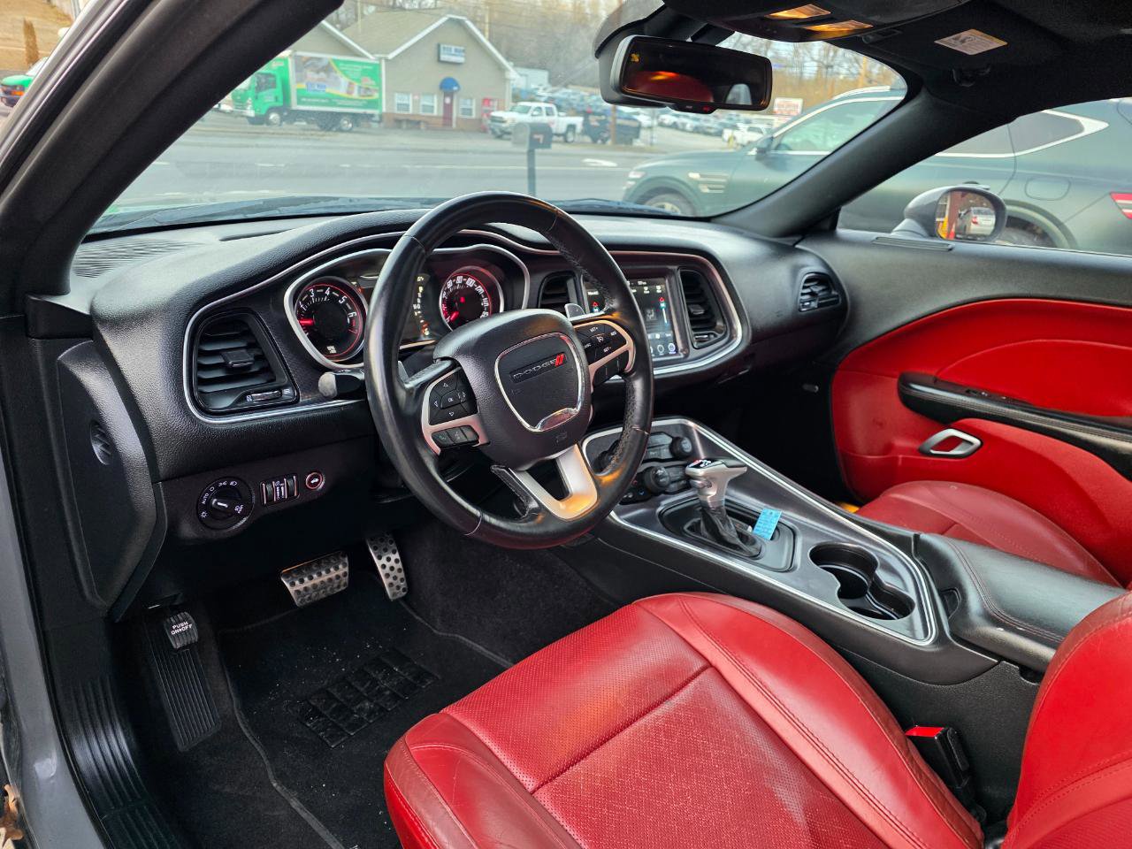 Used 2017 Dodge Challenger GT image 10