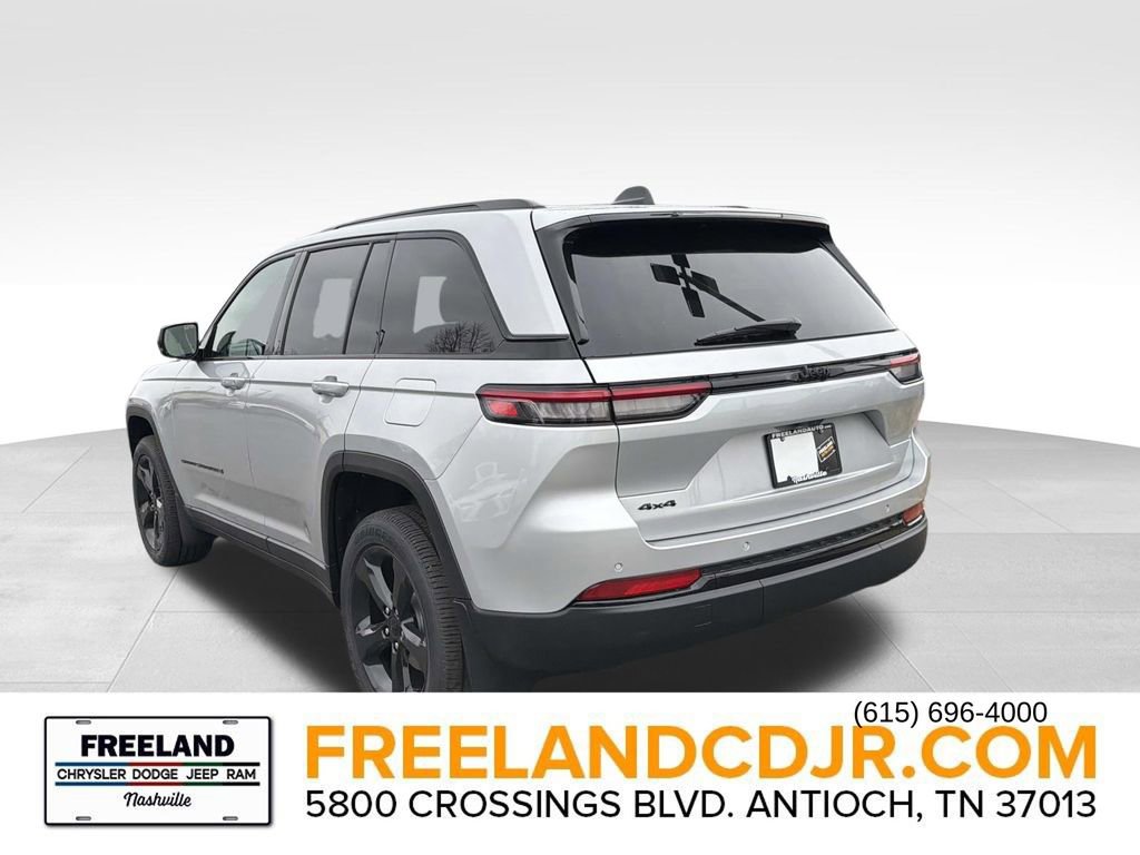 New 2025 Jeep Grand Cherokee Altitude w/ Trailer Tow Package image 5