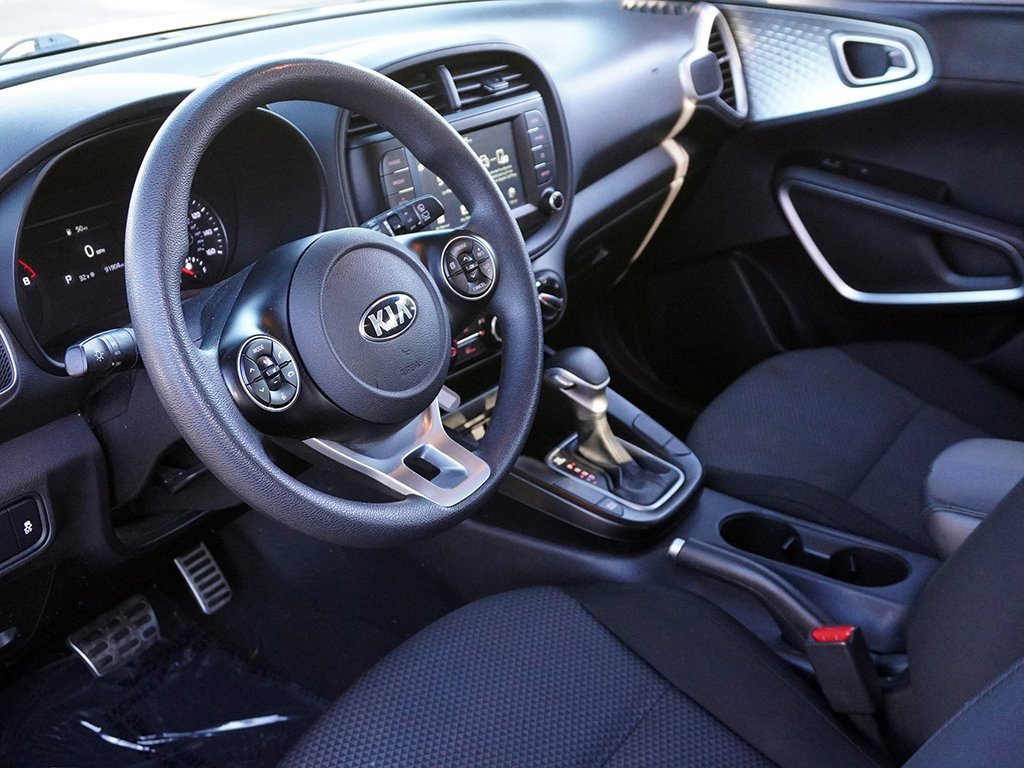 Used 2020 Kia Soul LX image 21
