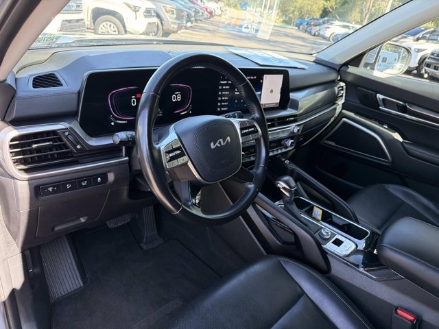 Used 2025 Kia Telluride S FWD image 12