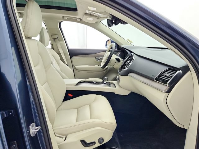 Certified 2024 Volvo XC90 B6 Plus w/ Protection Package Premier AWD/4WD image 18