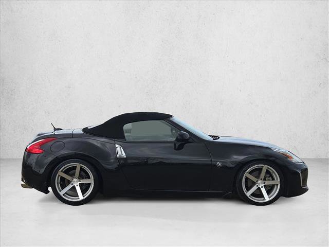 Used 2014 Nissan 370Z Touring w/ Navigation Package video 4
