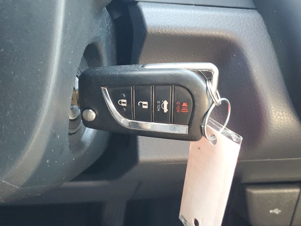 Used 2023 Toyota Camry LE image 28