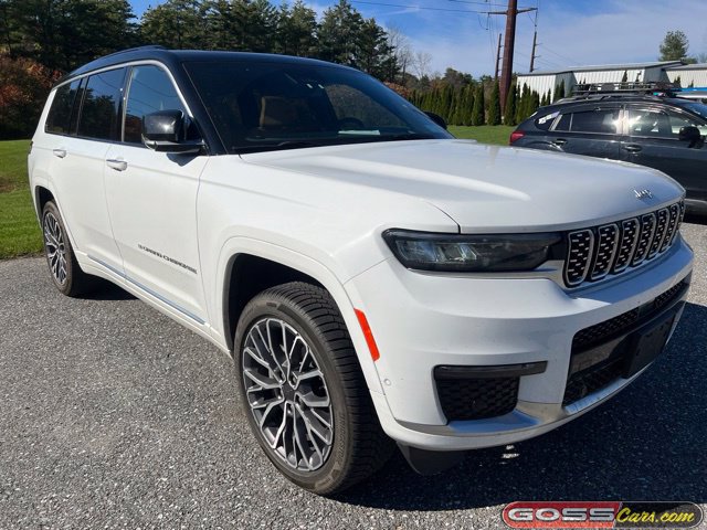 Used 2025 Jeep Grand Cherokee L Summit AWD/4WD image 2
