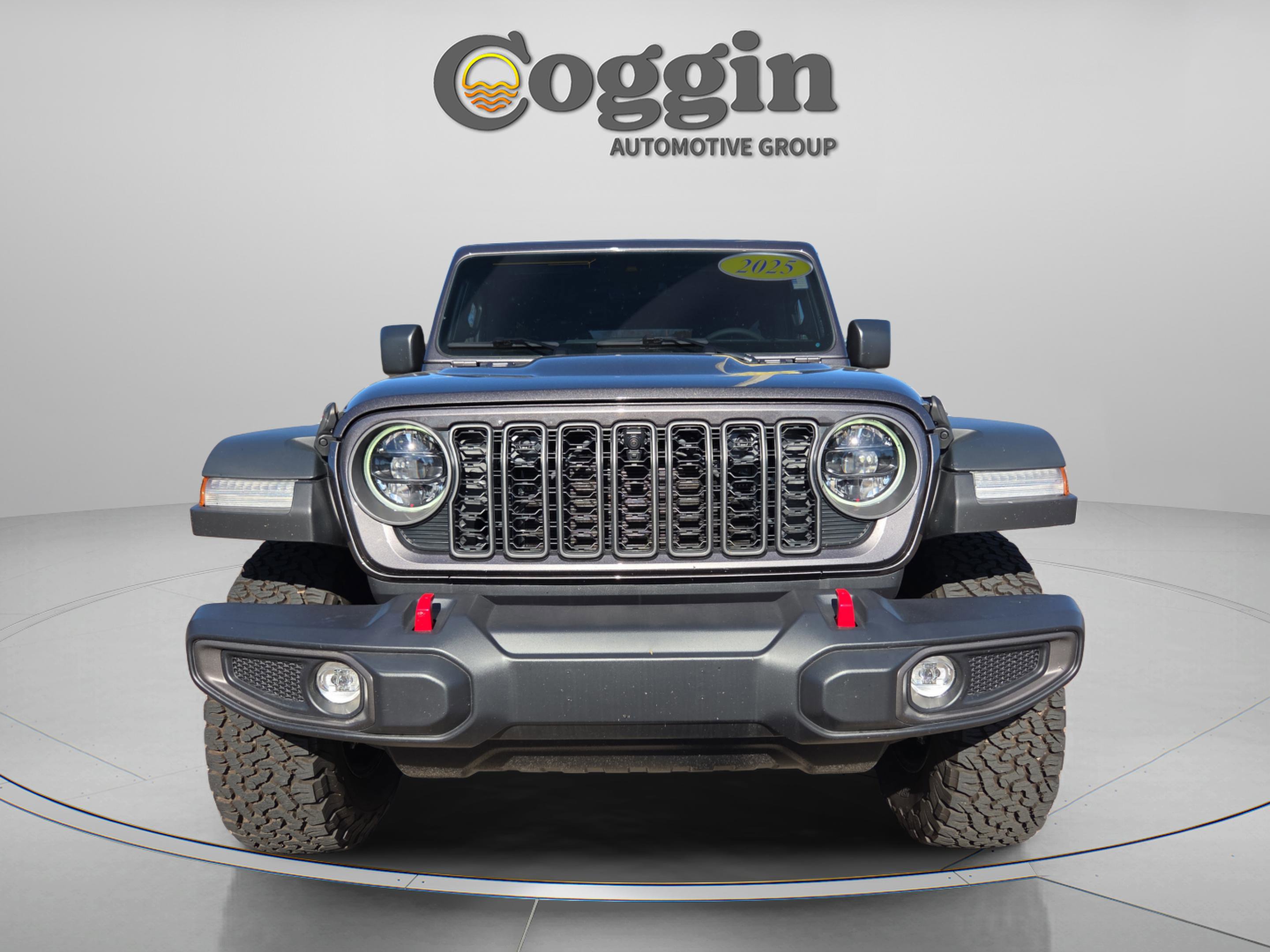 Used 2025 Jeep Wrangler Unlimited Rubicon w/ Technology Group image 9