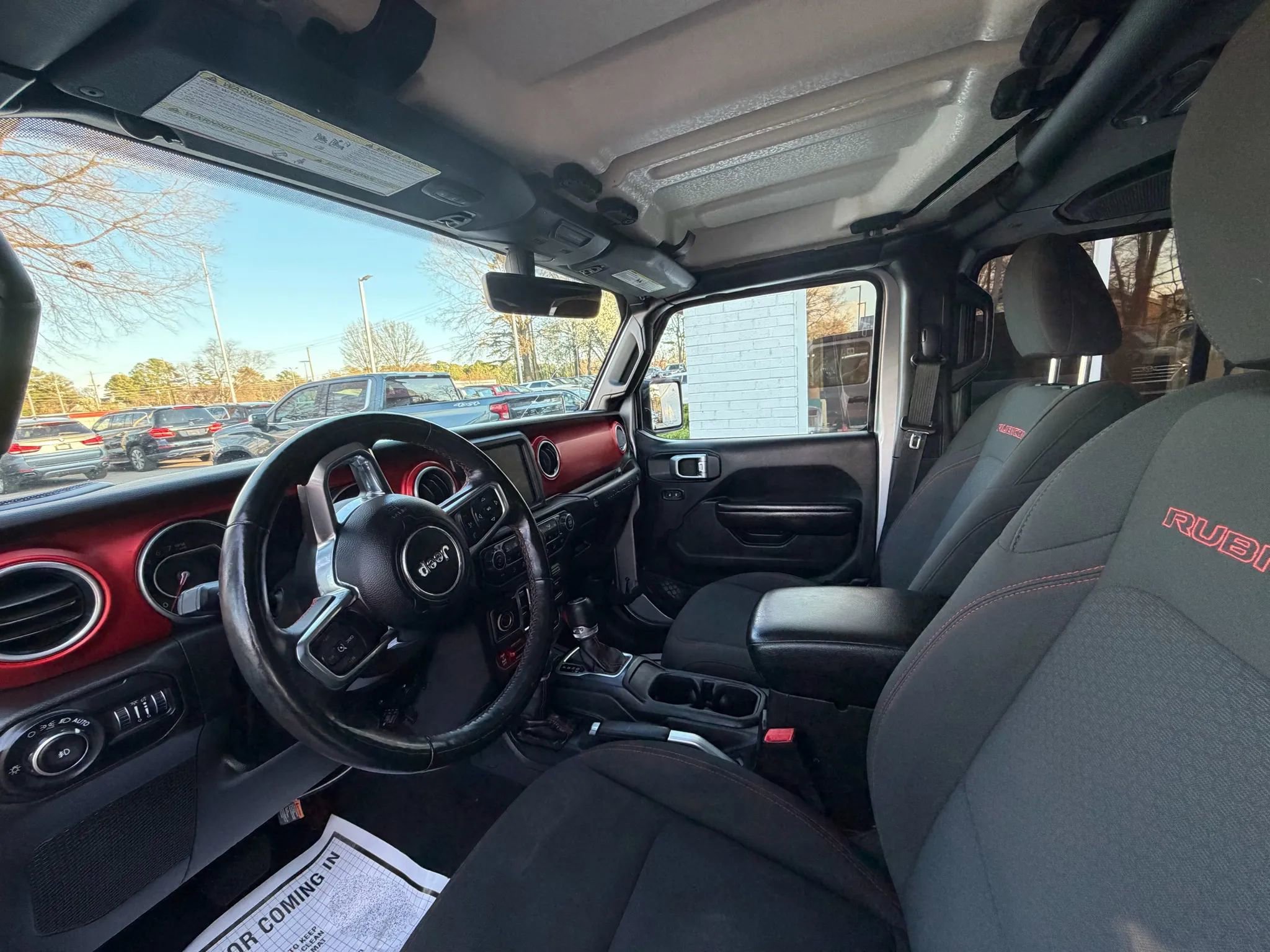 Used 2018 Jeep Wrangler Unlimited Rubicon image 22