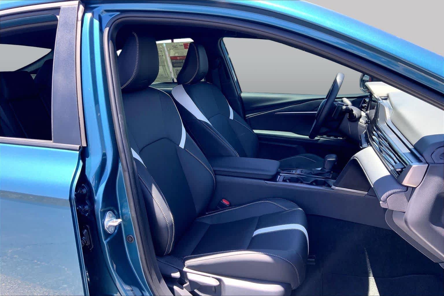 Used 2026 Toyota Camry SE w/ Convenience Package FWD image 9