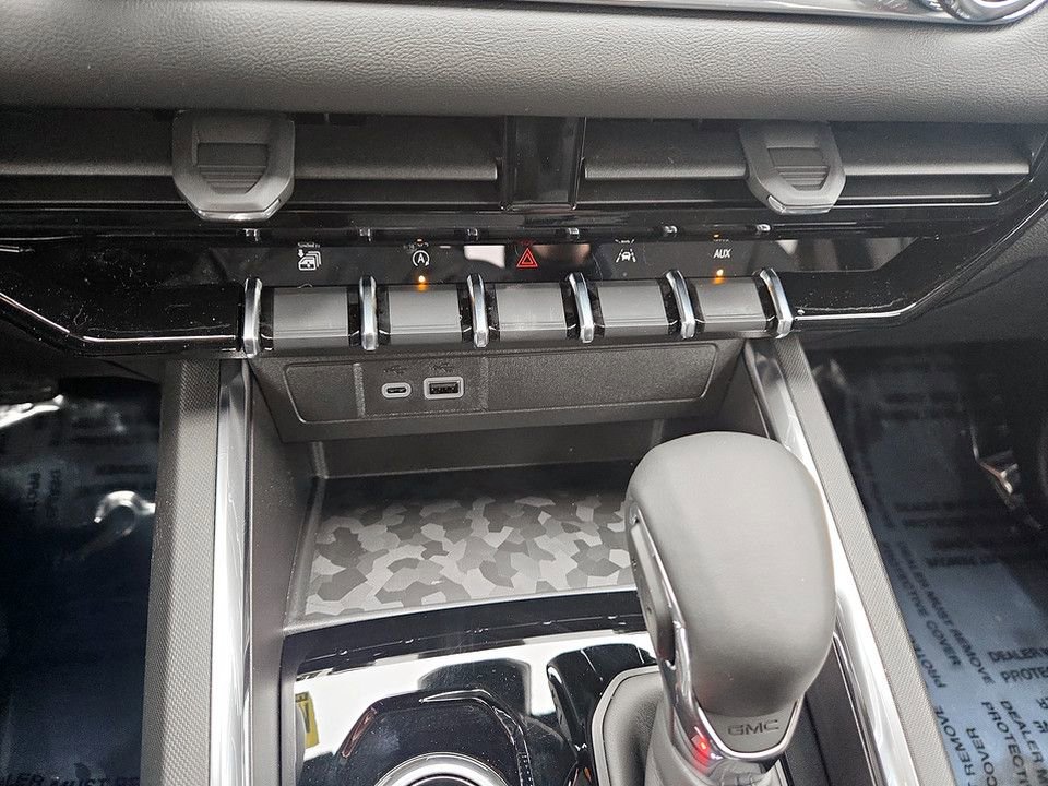 New 2026 GMC Canyon Elevation w/ Convenience Package image 25
