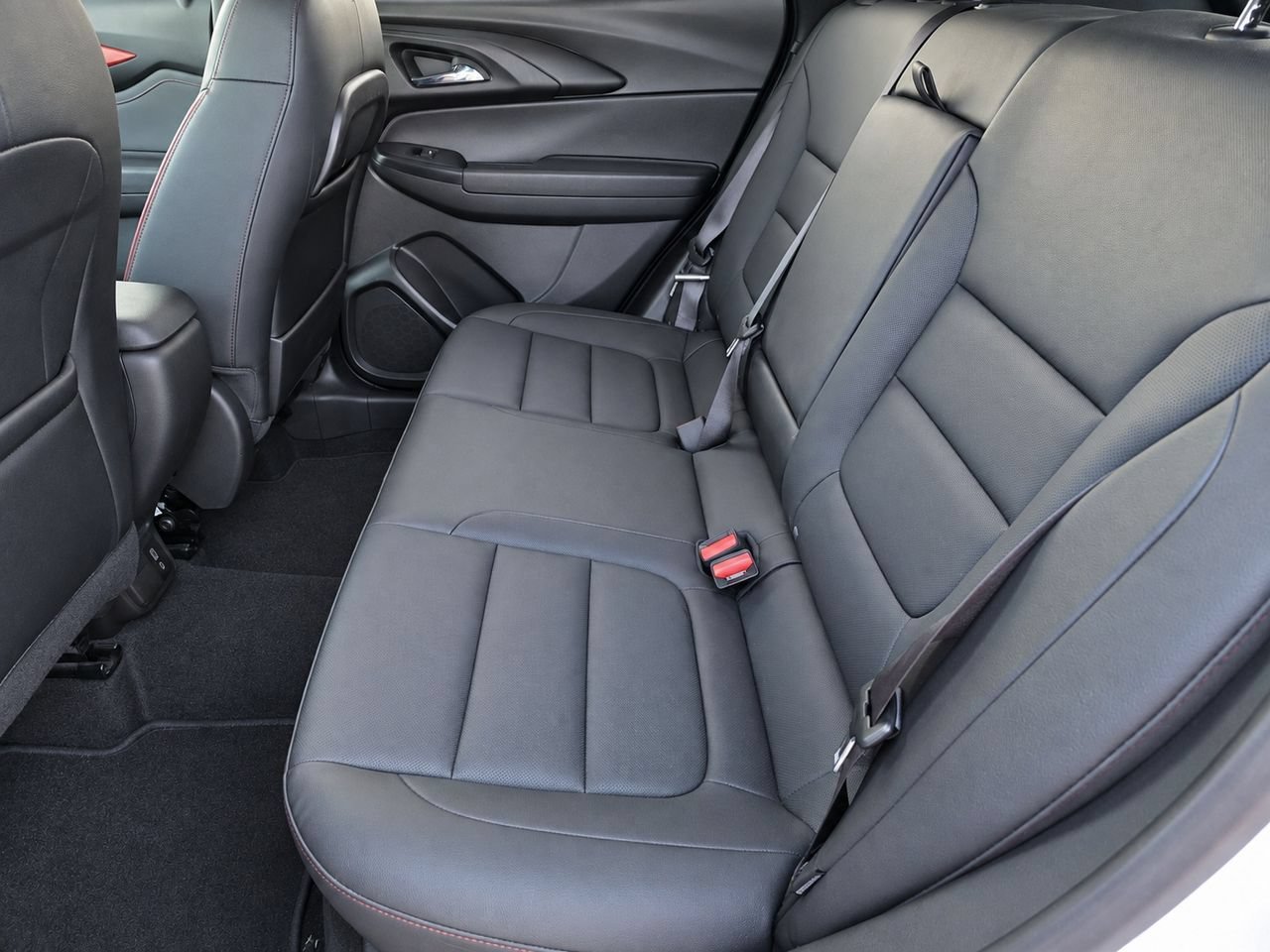 Certified 2024 Chevrolet TrailBlazer RS w/ Convenience Package AWD/4WD image 25