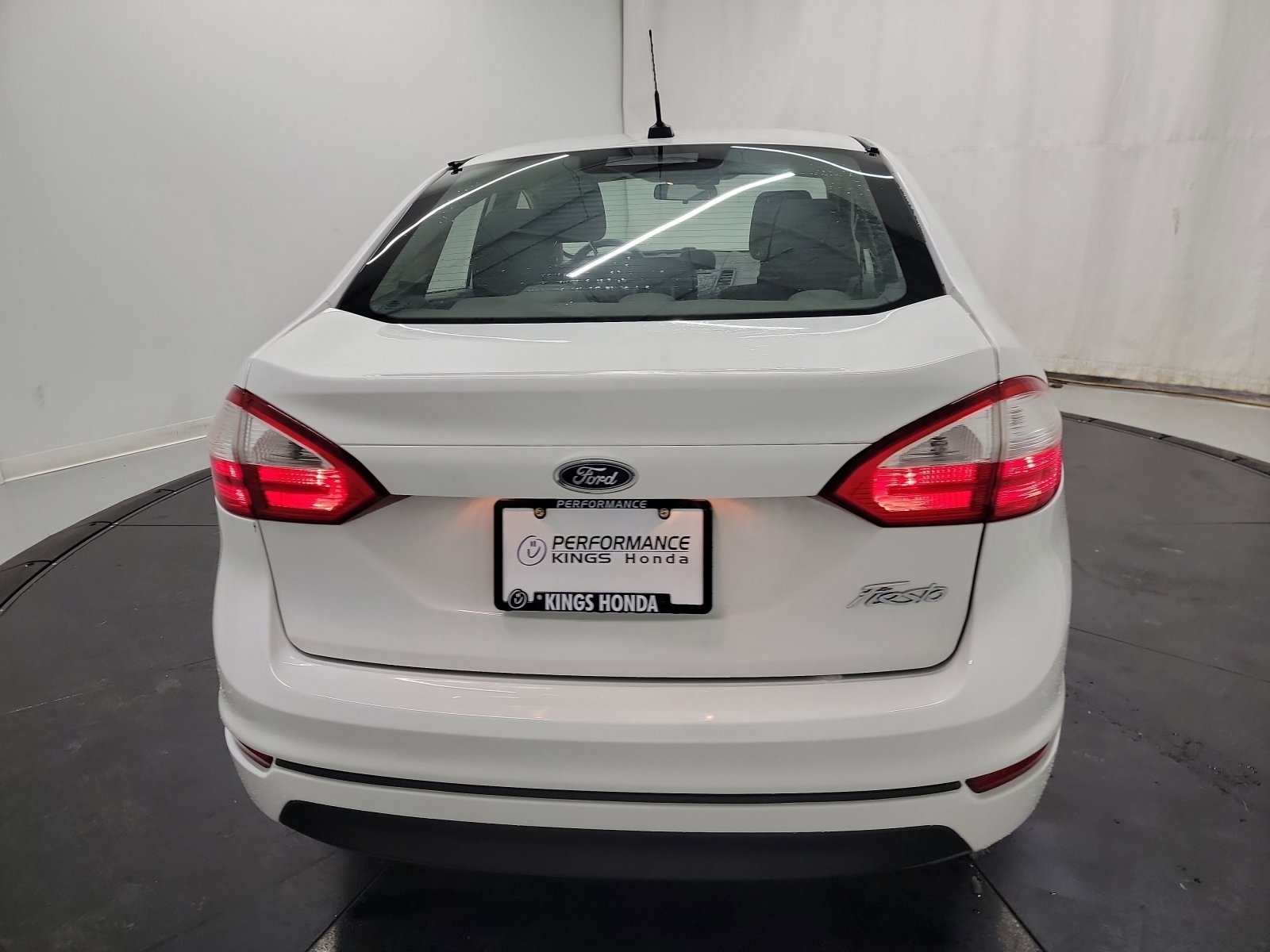 Used 2016 Ford Fiesta S image 8
